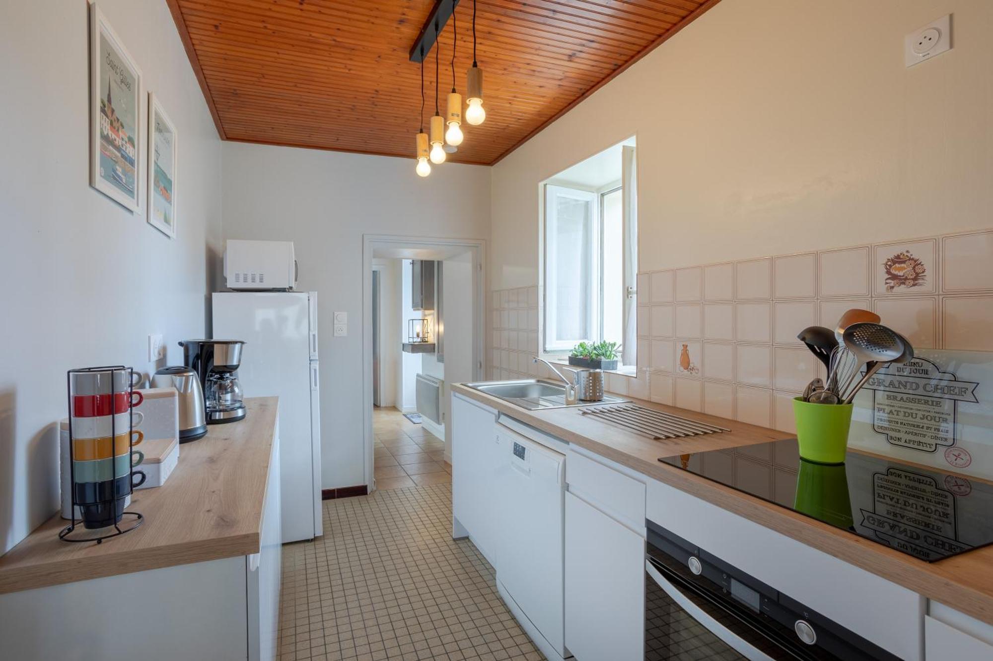 Holiday home Maison Calme Terrasse Et Jardin *